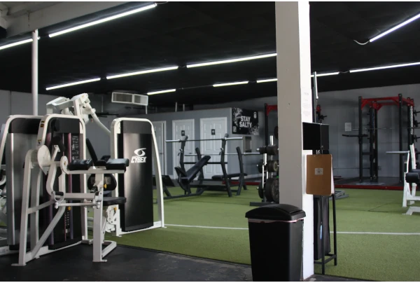 Functional Fitness Main Gym shot